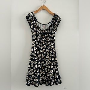 No Boundaries Mini Stretch Daisy Peasant Dress Sz XS
